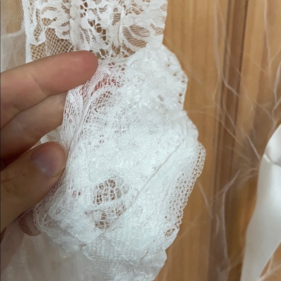NWOT Shein Lace Detailed Robe - Picture 3 of 3